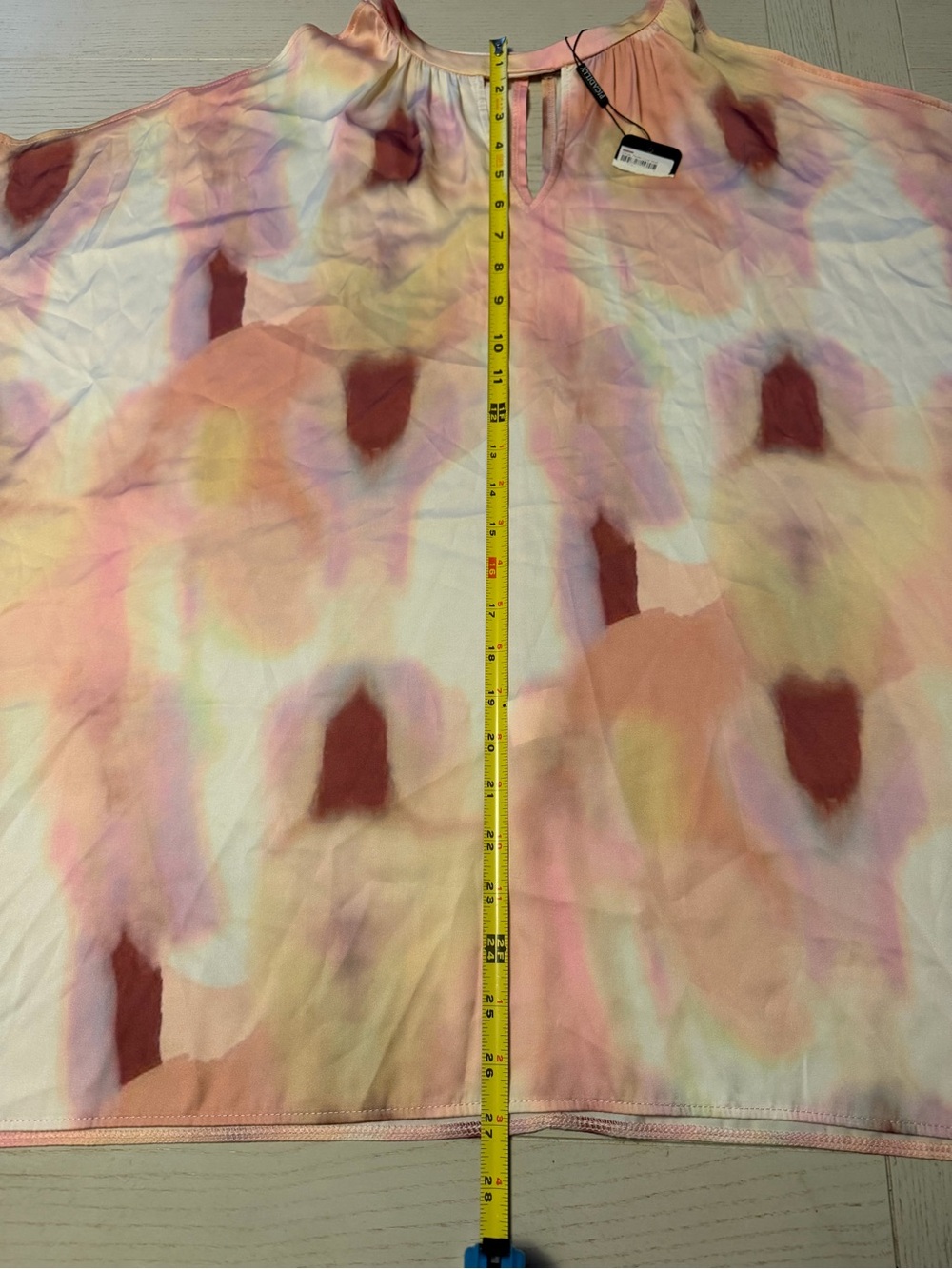 NWT multicolor blouse - Picture 4 of 4